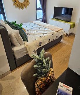 Pudu Apartment | The Pineapple Jr Suite with Gorgeous Pools