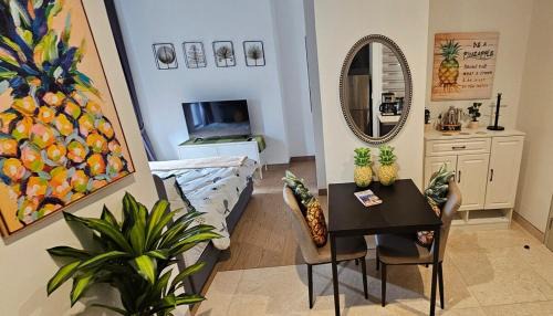 Pudu Apartment | The Pineapple Jr Suite with Gorgeous Pools