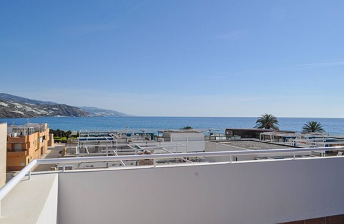 Castell de Ferro Apartment | This cozy apartment is located in Lujar in Granada.