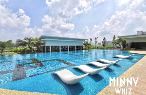 Kampung Bukit Dukong Apartment | Trader Garden Couple Suite High Floor #31