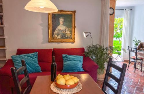 Orgiva Apartment | Tropical Studio