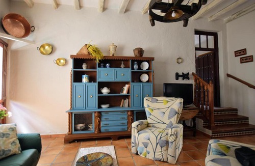 Ugijar House | tuGuest Hortichuela House