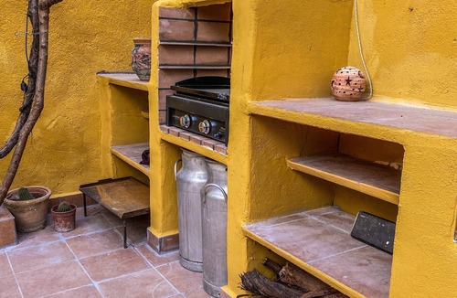 Baza Apartment | Two bedroom apartment with private garden in the centre of Baza.