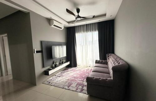 Kampung Puah Seberang Apartment | Urban Stay Vista Sentul FREE RIDE MOTORBIKE