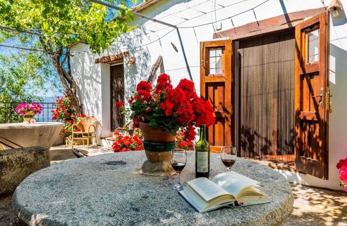 Lanjaron Villa | Venta Los Herradores Lanjarón by Ruralidays