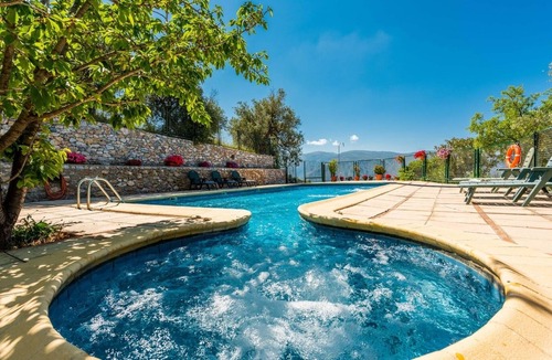 Lanjaron Villa | Venta Los Herradores Lanjarón by Ruralidays