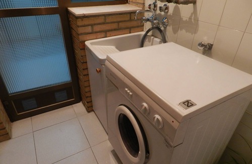 Figares House | VERY WELL APARTMENT WITH PARKING AND WIFI