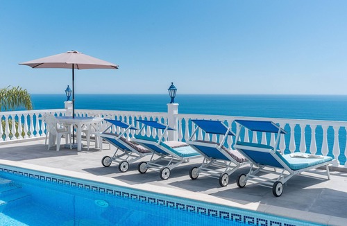 Almunecar Villa | Villa "Buganvilla" with Sea View, Pool, Whirlpool, Terraces & Garden