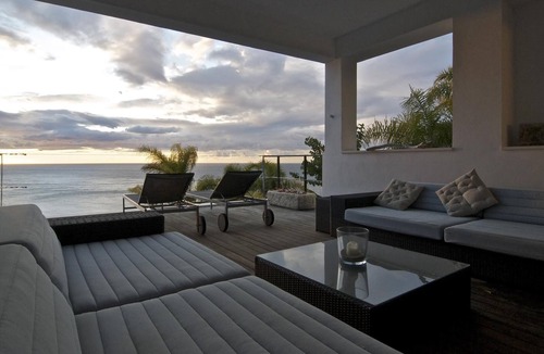 Almunecar Villa | Villa 'Casa Geniol Luxury' with Sea View, Private Pool & Wi-Fi