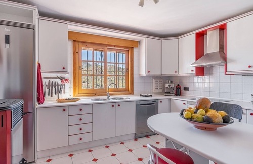 Itrabo Villa | Villa El Coronel Ítrabo by Ruralidays