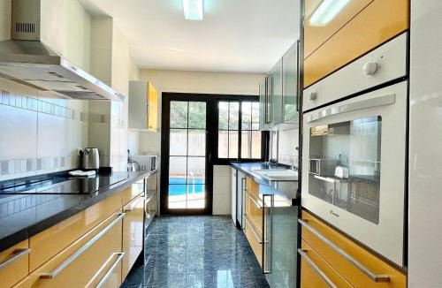 Velilla-Taramay House | Villa in Velilla with Pool near Beach