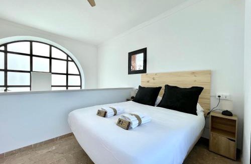 Velilla-Taramay House | Villa in Velilla with Pool near Beach