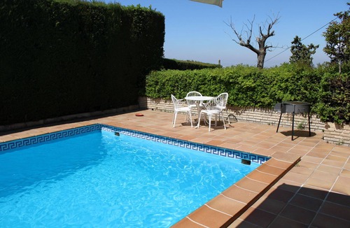 Barrio de la Vega House | Villa Las Catalpas. Magnificent house chalet