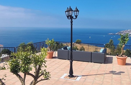 Almunecar Villa | Villa Las Dalias Almunecar and Nerja