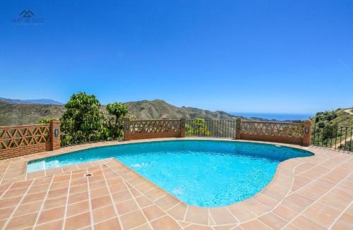 Almunecar Villa | Villa Relax and Pool El Moral