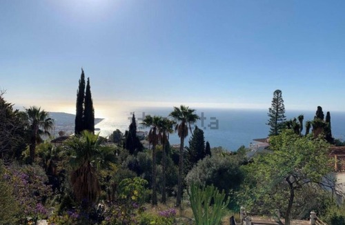 Salobrena Villa | Villa "Tropical Dream" with big Garden, Sea View, Heated Private Pool & Wi-Fi
