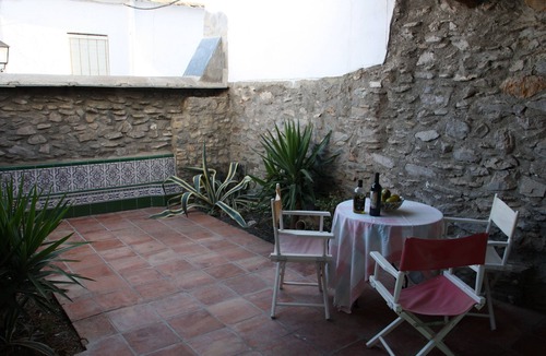 Nechite House | Villa Valor a large house in the pristine beauty of the Sierra Nevada.