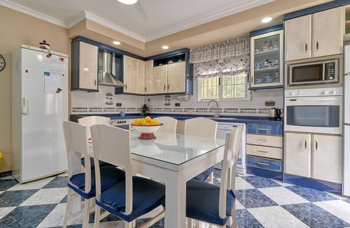 Itrabo Villa | Villa 'Villa Soraida' with Sea Views, Wi-Fi and Air Conditioning