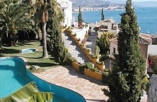 Almunecar Villa | Villa with a stunning sea view, located by the poolside and close to the beach
