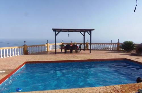 Itrabo House | VILLA WITH SEA AND MOUNTAIN VIEWS, NEAREST BEACH 6KM