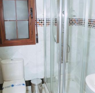 Guejar Sierra Apartment | Vivienda Turistica Arabeluj