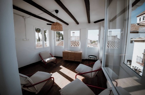 La Zubia House | Welcome to "La Casa Real". a fully restored house from 1952