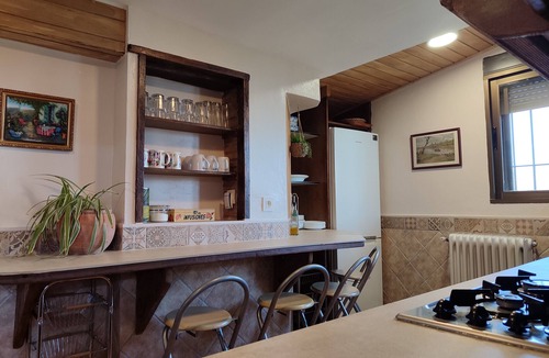 Albunuelas House | WIFI, POOL, RELAX, AIR CONDITIONING AND PEACE OF MIND