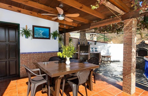 Almunecar Villa | Wonderful private villa for 4 guests with private pool, WIFI, TV, terrace and pets allowed