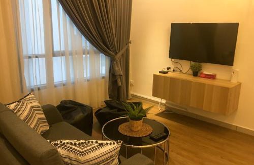 Bukit Jalil Apartment | Zayah Homestudio near Bukit Jalil/Mines