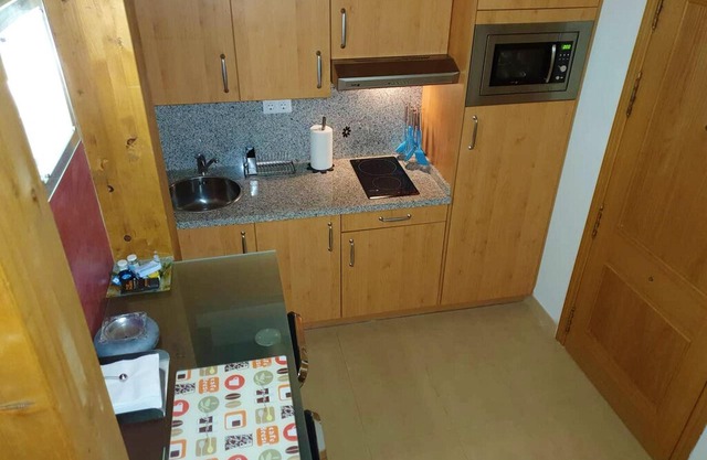 Homerez last minute deal - Amazing apartment with shared pool