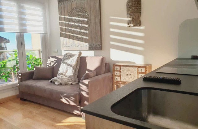 Homerez last minute deal - Amazing apartment with shared pool