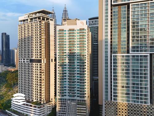 Summer Suites KLCC Apartments by soulasia