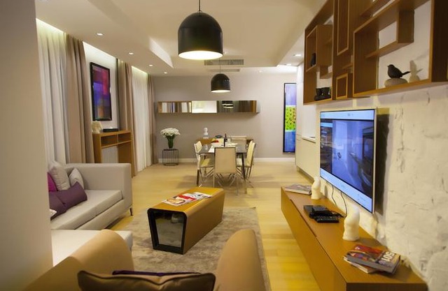 The Leos Residence