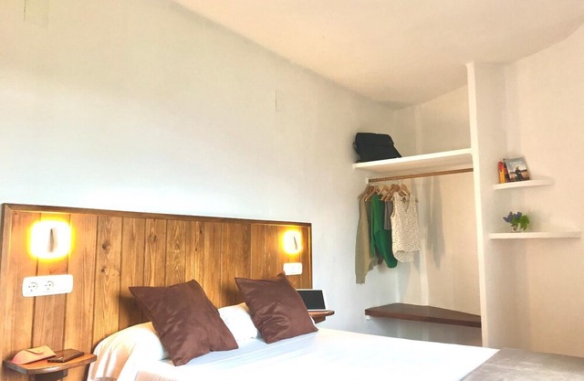 Two bedroom apartment with terrace and fireplace (3 guests)