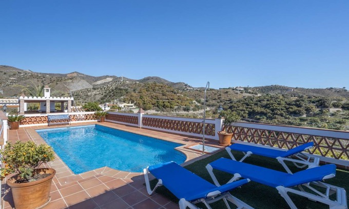 Almunecar Villa | 100 m² Villa ∙ 3 bedrooms ∙ 6 guests
