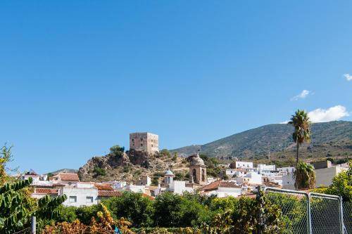 Velez de Benaudalla Apartment | 110 m² Apartment ∙ 3 bedrooms ∙ 6 guests