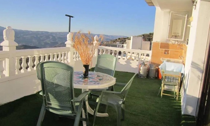 Yegen House | 140 m² House ∙ 4 bedrooms ∙ 6 guests