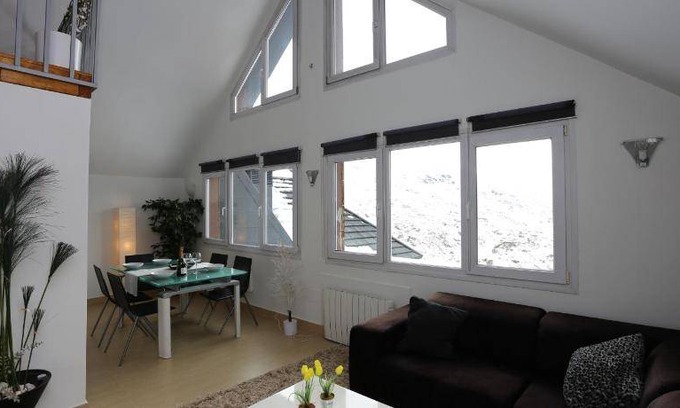 Pradollano Apartment | 150 m² Apartment ∙ 4 bedrooms ∙ 13 guests