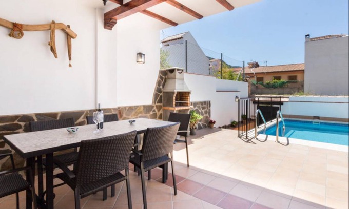 Niguelas Cottage | 150 m² Cottage ∙ 3 bedrooms ∙ 6 guests