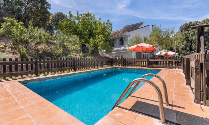 Illora House | 154 m² House ∙ 5 bedrooms ∙ 10 guests