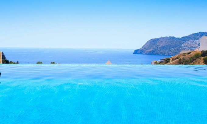 La Herradura Other | 180 m² Accommodation ∙ 3 bedrooms ∙ 6 guests