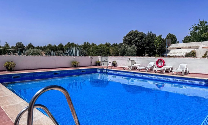 Freila House | 180 m² House ∙ 6 bedrooms ∙ 12 guests