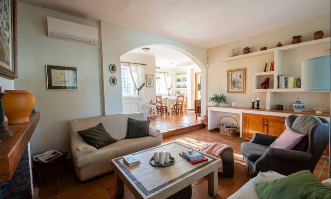 Las Gabias House | 200 m² House ∙ 5 bedrooms ∙ 12 guests
