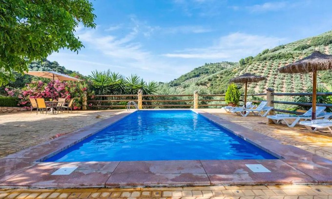 Montefrio Villa | 200 m² Villa ∙ 6 bedrooms ∙ 10 guests