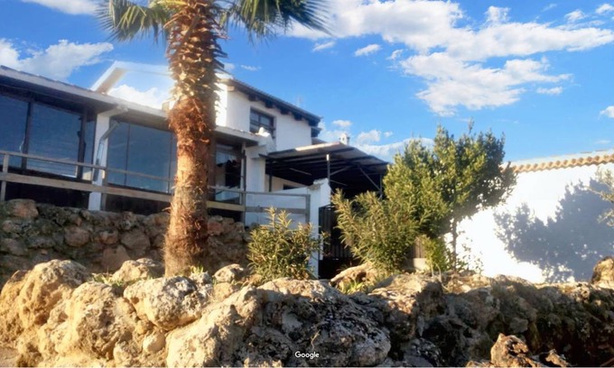 Loja Villa | 250 m² Villa ∙ 4 bedrooms ∙ 8 guests
