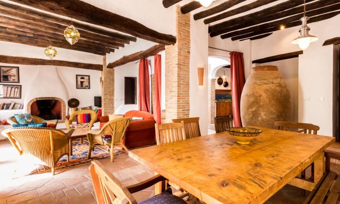 Pinos del Valle Villa | 283 m² Villa ∙ 5 bedrooms ∙ 10 guests