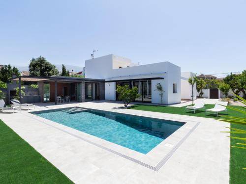Melegis Villa | 293 m² Villa ∙ 3 bedrooms ∙ 6 guests