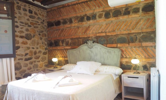 Niguelas Hotel | 30 m² Hotel ∙ 1 bedroom ∙ 4 guests