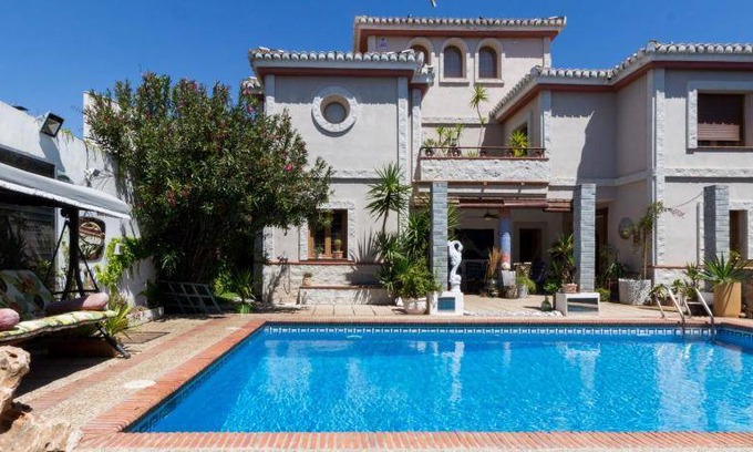 Padul Villa | 331 m² Villa ∙ 7 bedrooms ∙ 13 guests