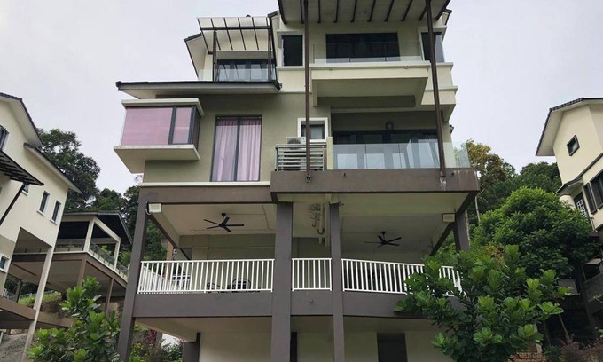 Shah Alam Villa | 4300 m² Villa ∙ 5 bedrooms ∙ 18 guests